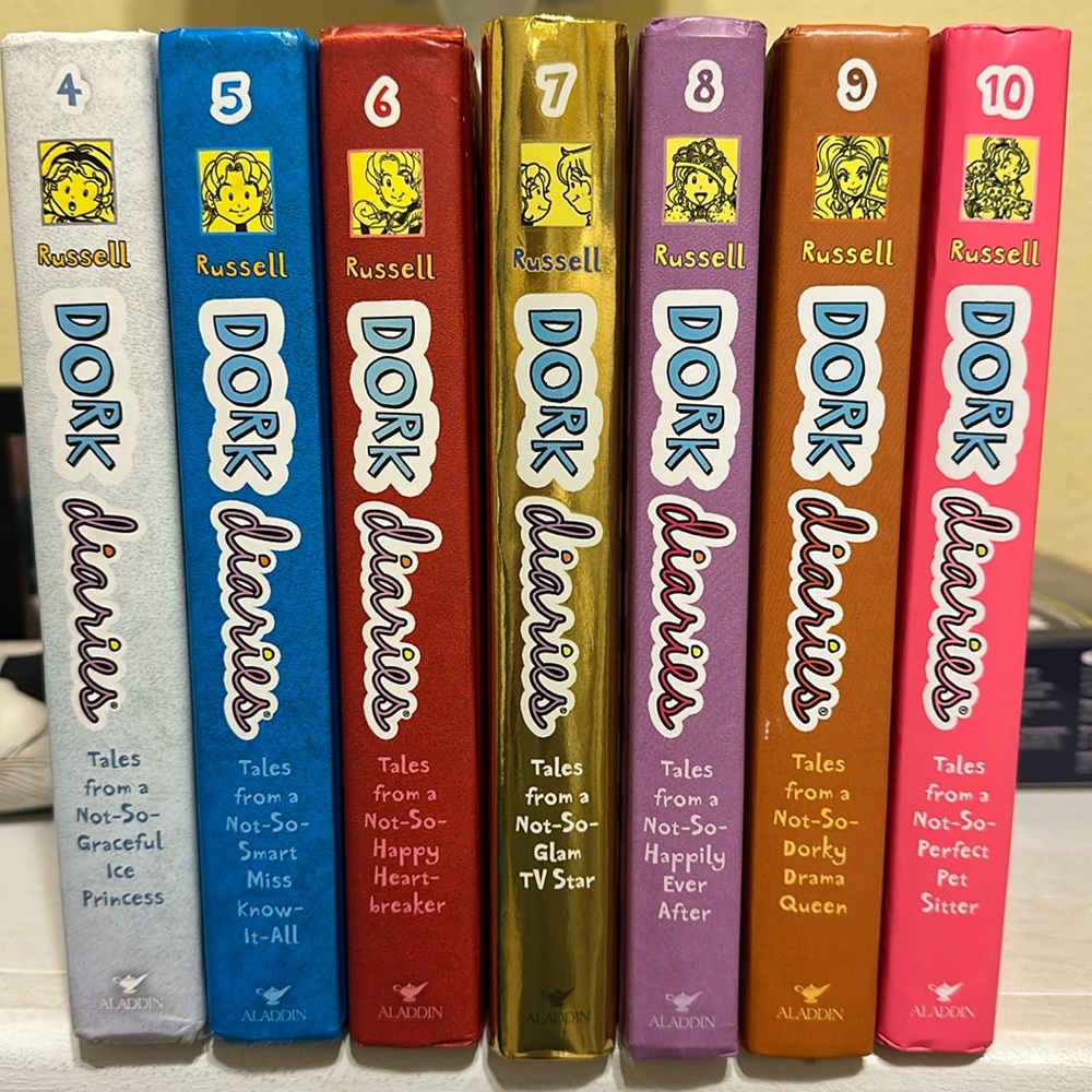 Like new Dork Diaries by Rachel Renee Russell Books 4-10